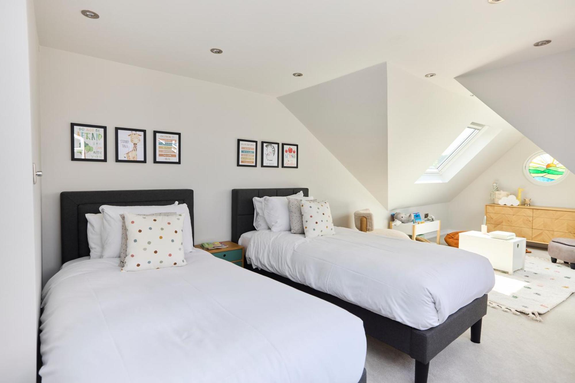 Appartamento The Roehampton Place - Elegant 5bdr House With Garden And Parking Londra